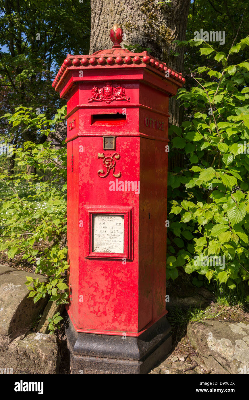 Vittoriano casella postale, Buxton, Derbyshire, in Inghilterra. Foto Stock