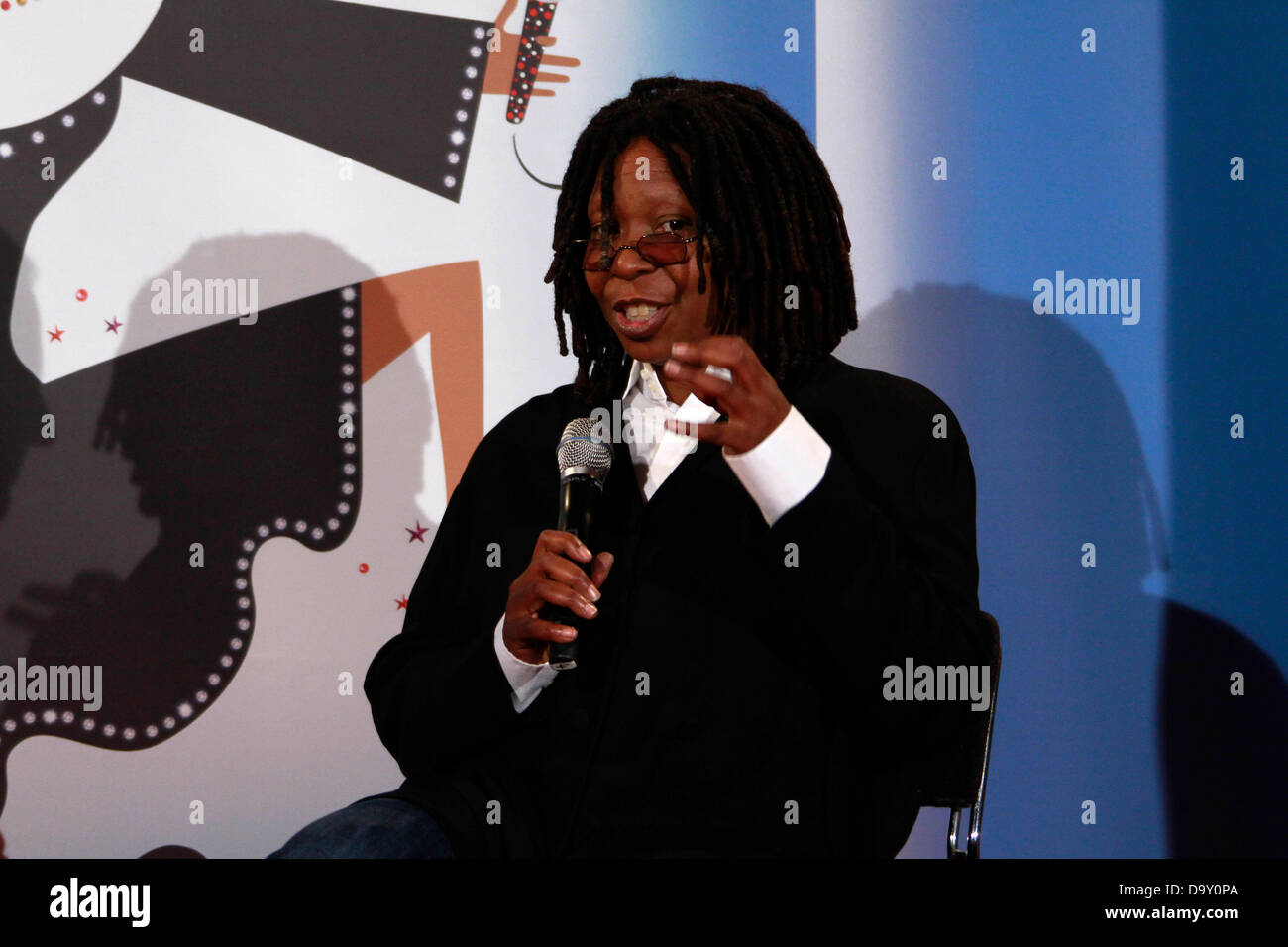 Whoopi Goldberg presenta la "sorella Act'-musical di Amburgo il 4 dicembre 2009. Foto Stock