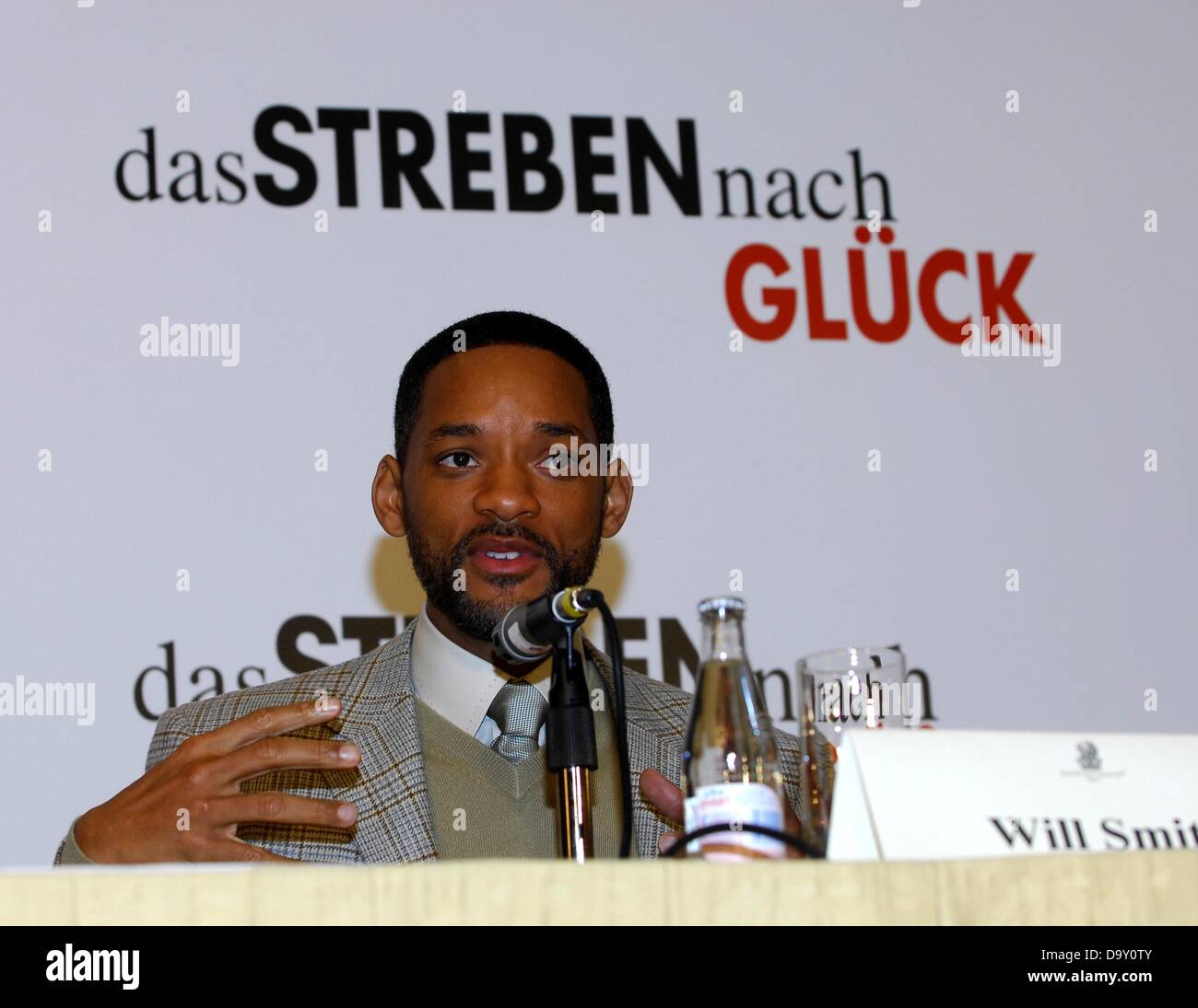 Attore Will Smith presso la conferenza stampa in occasione della premiere del film "La ricerca della felicità" di Berlino. Foto Stock