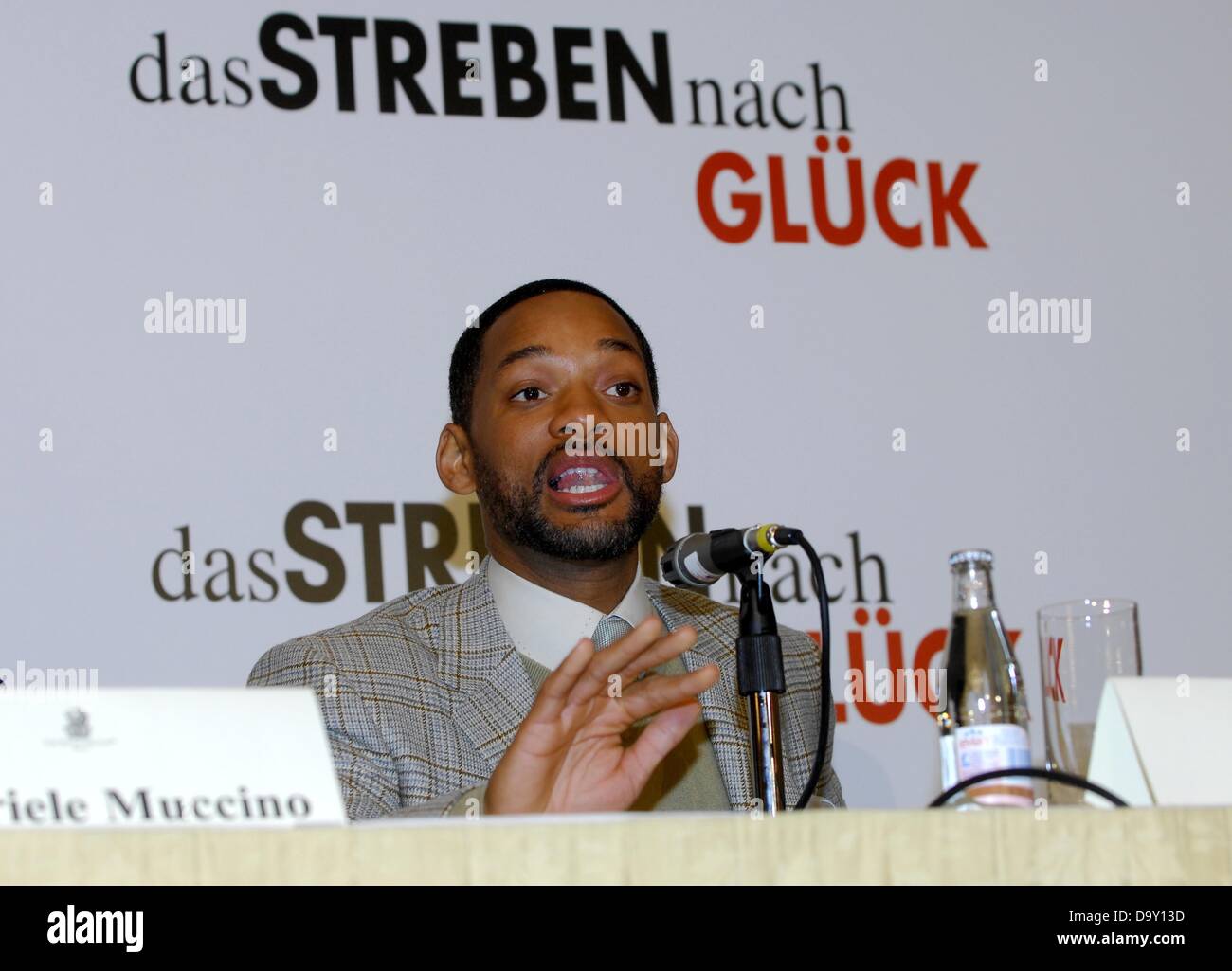 Attore Will Smith presso la conferenza stampa in occasione della premiere del film "La ricerca della felicità" di Berlino. Foto Stock