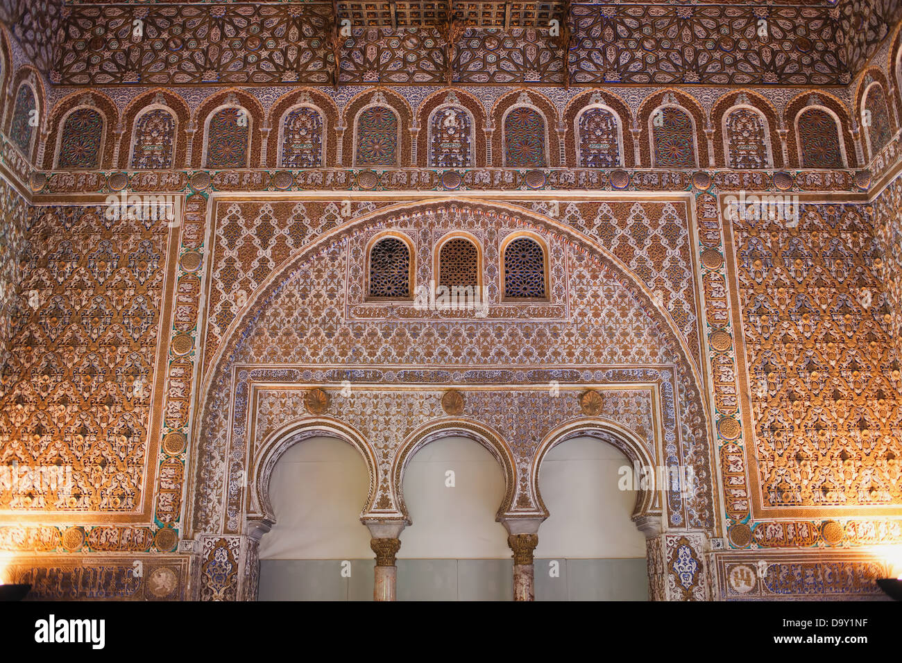 Hall di ambasciatori nel Royal Alcazar di Siviglia, in Andalusia, Spagna. Foto Stock