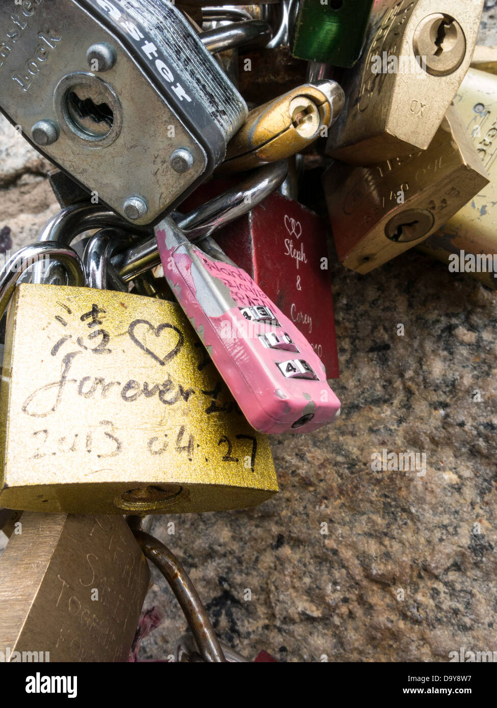 Amore, lucchetti di Ponte di Brooklyn, New York Foto Stock
