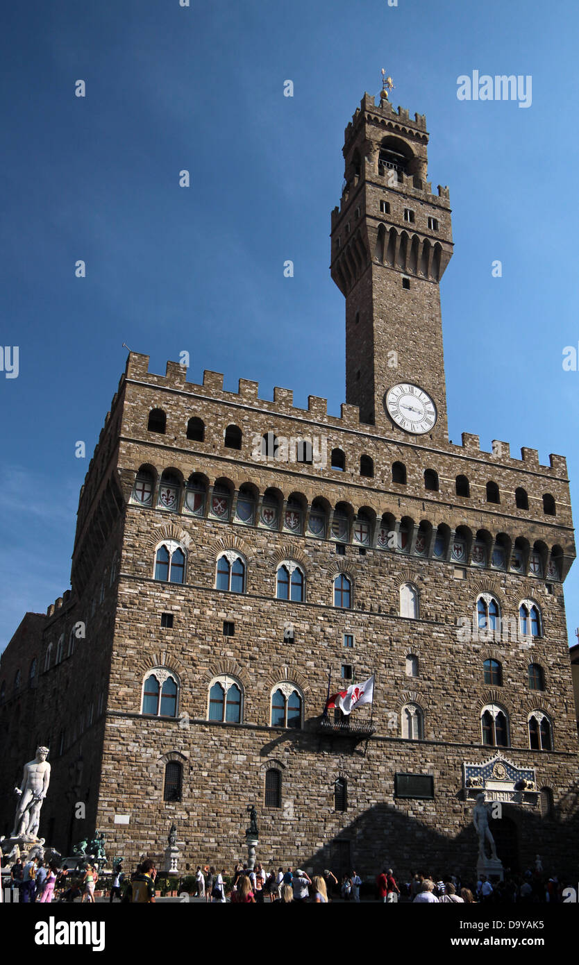 Palazzo Vecchio in Piazza della Signoria a Firenze Foto Stock