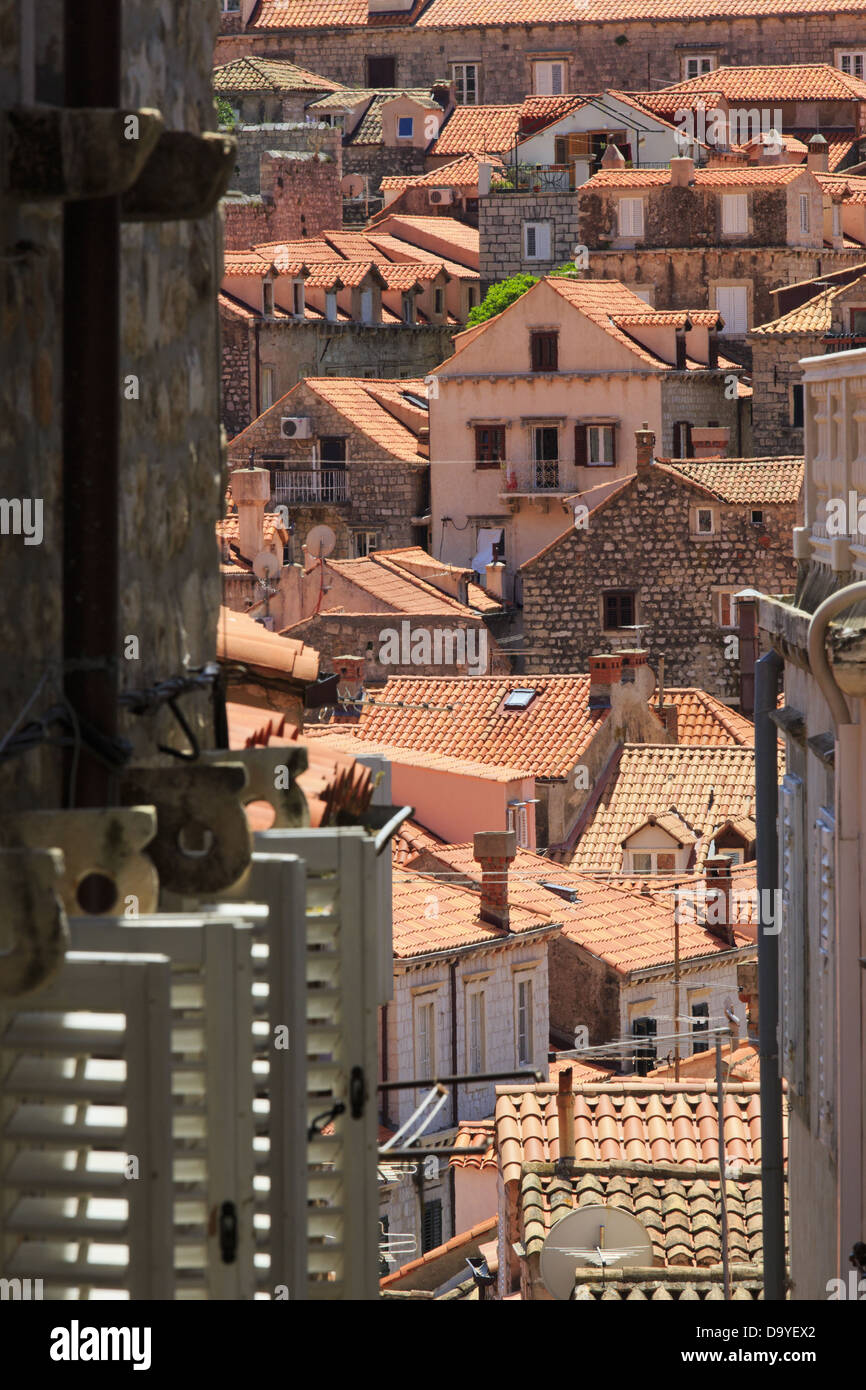 Piuttosto tetti di terracotta in Dubrovnik, Croazia Foto Stock