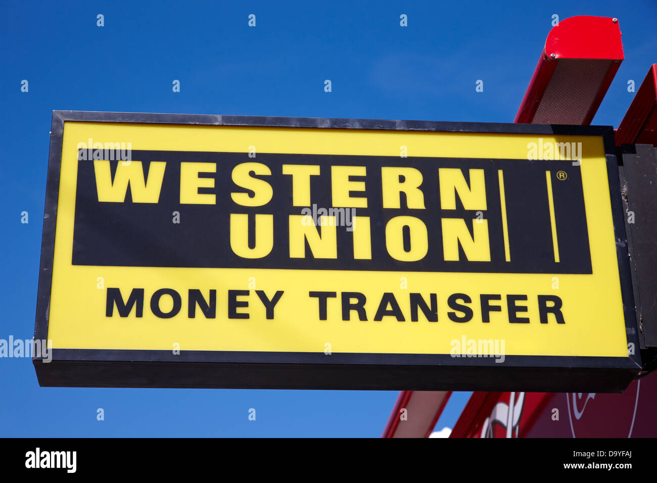 Trasferimento di denaro di Western Union segno nel Regno Unito Foto Stock