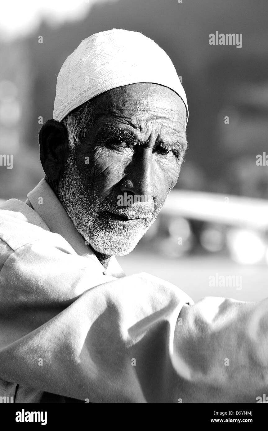 Il vecchio musulmano, musulmano, Islam, Boat uomo, rughe, il Portrait, India, indiano, la povertà Foto Stock
