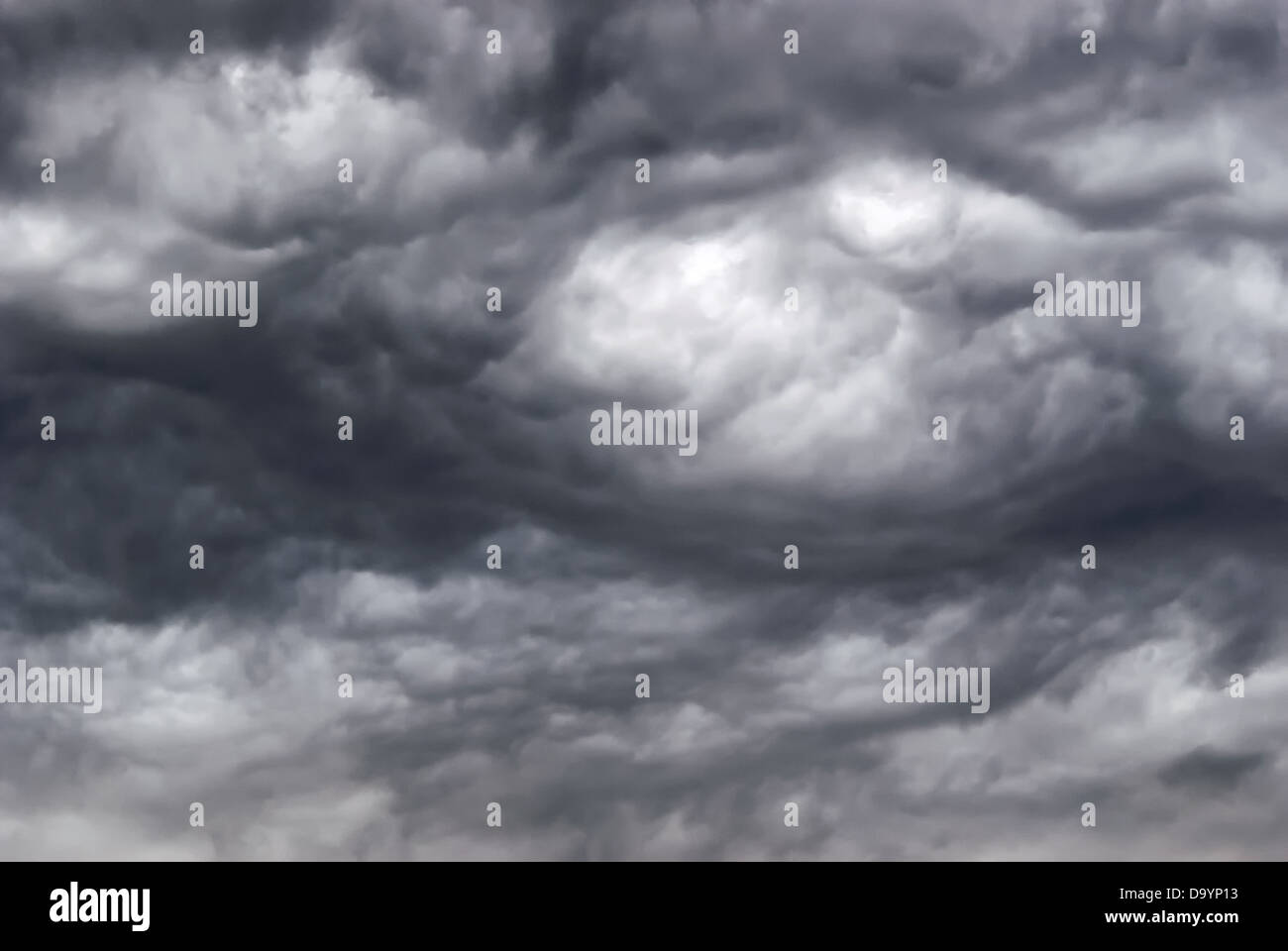 Sfondo di nuvole temporalesche prima di un temporale Foto Stock