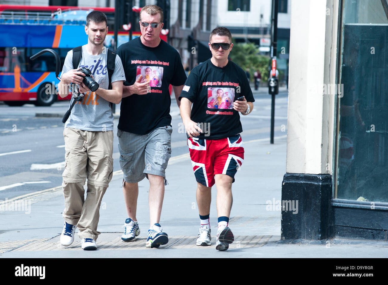 Londra, Regno Unito. Il 29 giugno 2013. L'EDL è Tommy Robinson e Kevin Carroll sono arrestati cercando di marzo attraverso il London Borough of Tower Hamlets Credito: Piero Cruciatti/Alamy Live News Foto Stock