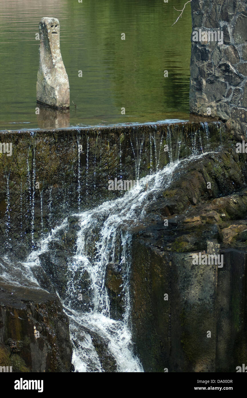 Il Bracconiere a Cwm Rheidol diga sul fiume Rheidol vicino a Aberystwyth. Foto Stock