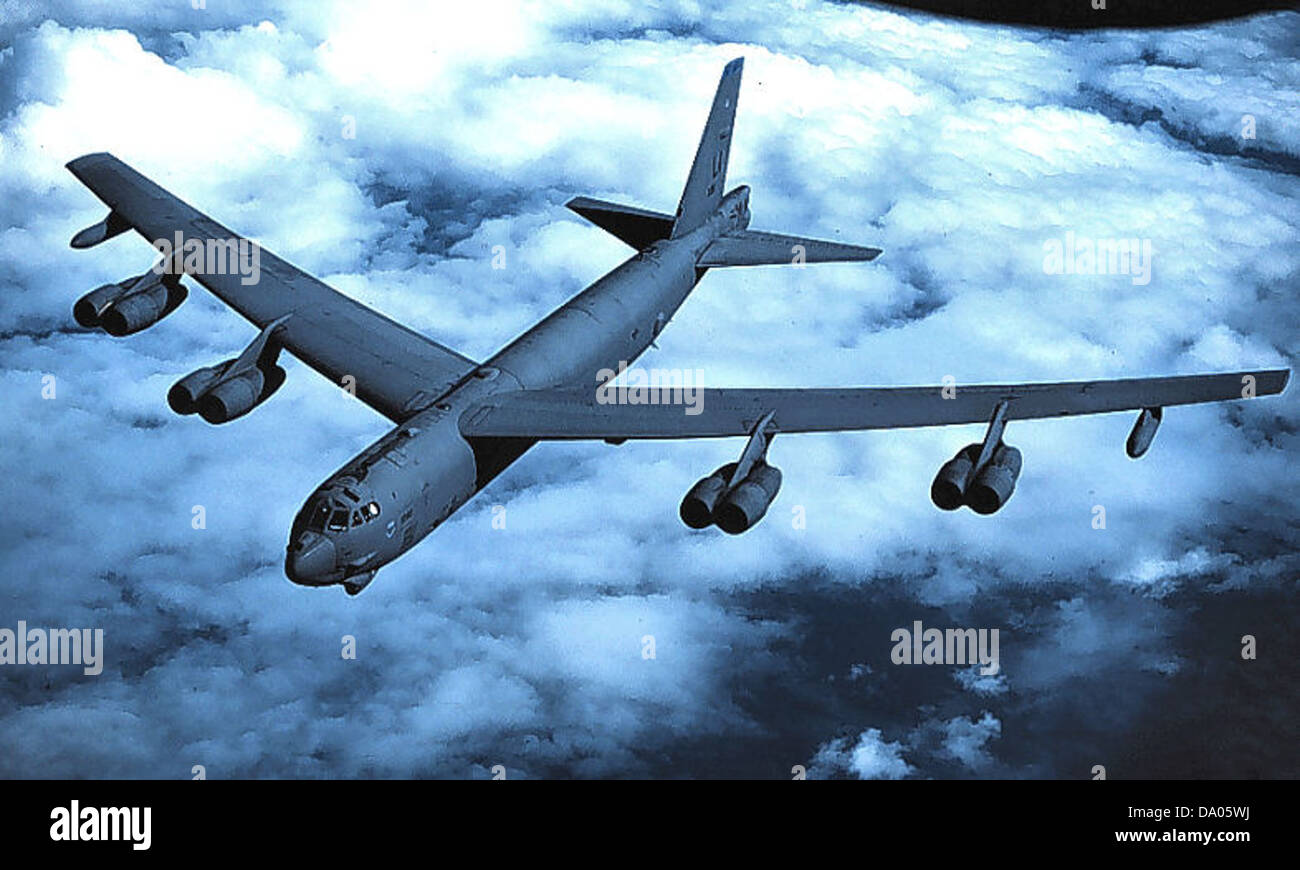 Il 2nd Operations Group gestisce il B-52H Stratofortress, un bombardiere pesante a lungo raggio utilizzato per la deterrenza strategica. Il B-52H è parte integrante delle capacità di sciopero globale dell'aeronautica statunitense e fornisce opzioni di attacco nucleare e convenzionale. Foto Stock