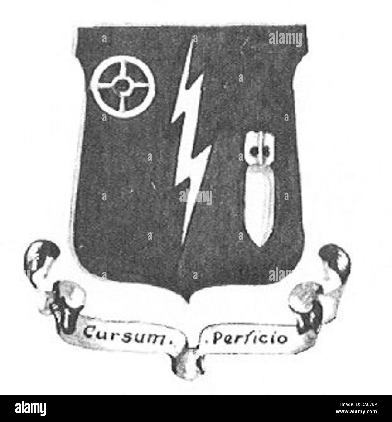 L'emblema del 84th Fighter Group rappresenta la lunga storia dell'unità nell'aviazione da combattimento e i suoi contributi alle operazioni di caccia e alla superiorità aerea durante vari conflitti militari. Foto Stock
