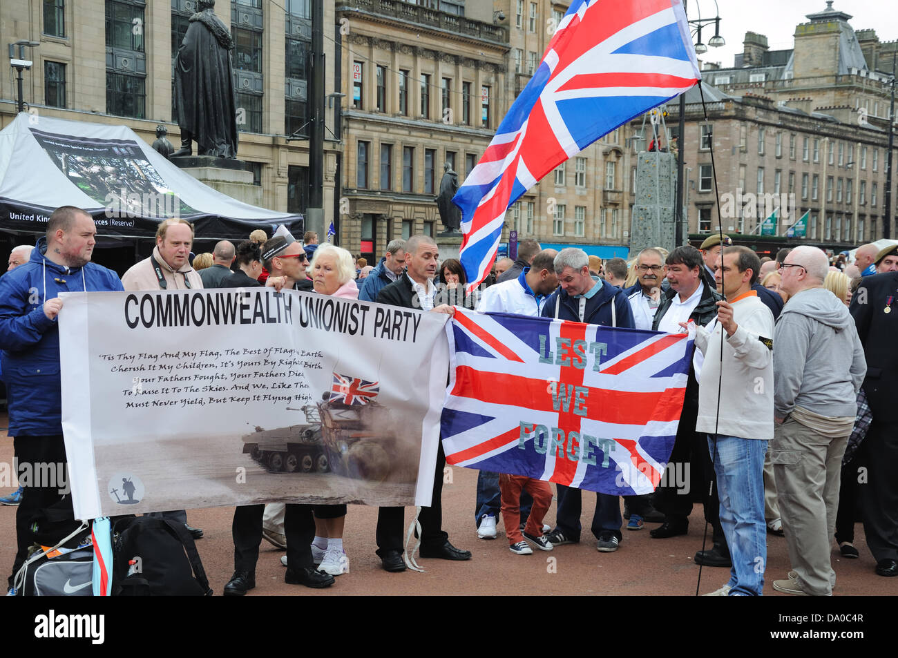 Glasgow, Regno Unito. Il 29 giugno, 2013. Forze armate giorno. Commonwealth Partito Unionista di dirottare l occasione di ulteriore a causa di credito: Carr Douglas/Alamy Live News Foto Stock