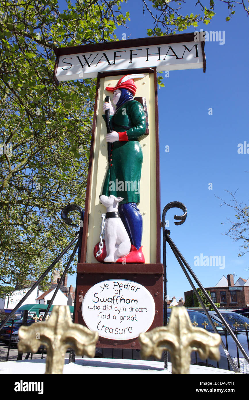 Città segno a Swaffham, Norfolk, Inghilterra, Regno Unito Foto Stock