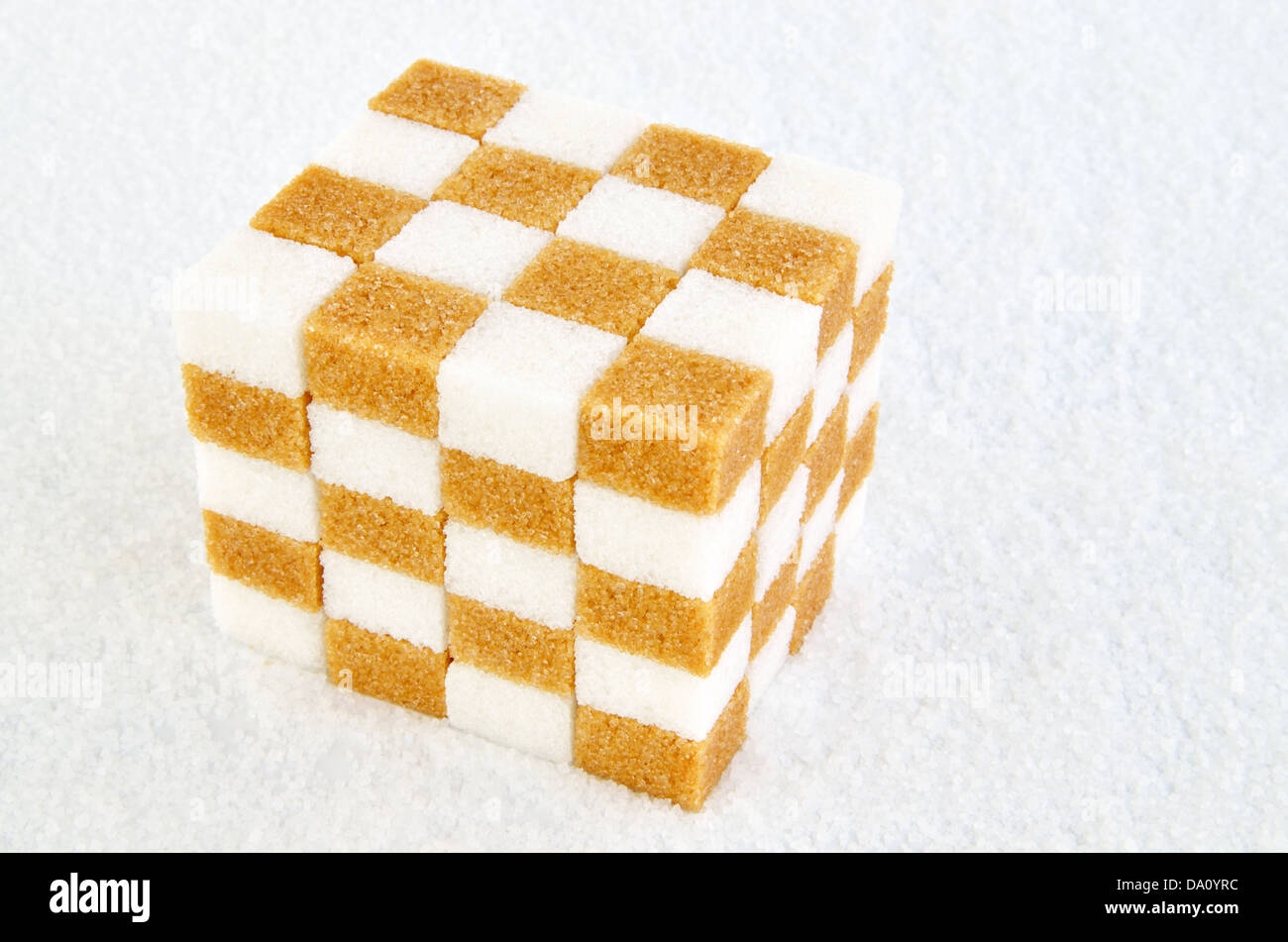 Cubo di marrone e bianco cubetti di zucchero Foto Stock