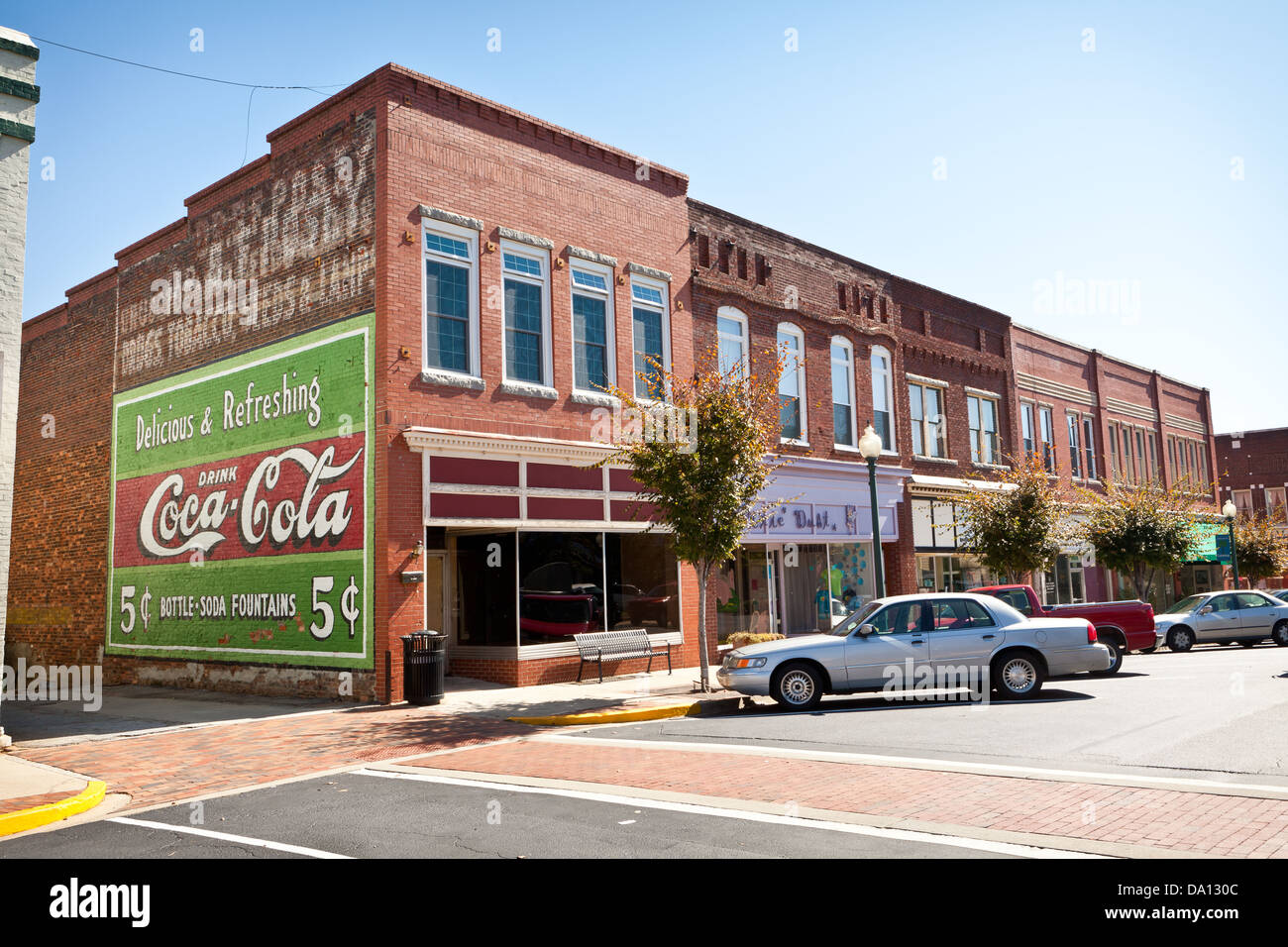 Historic courthouse square e Coca-Cola accedi Laurens, Carolina del Sud. Foto Stock