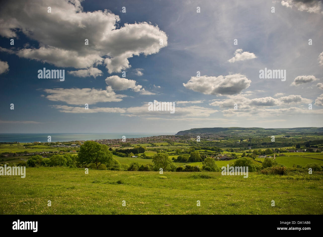Sandown e Shanklin visto da Brading giù, Isle of Wight, Regno Unito Foto Stock