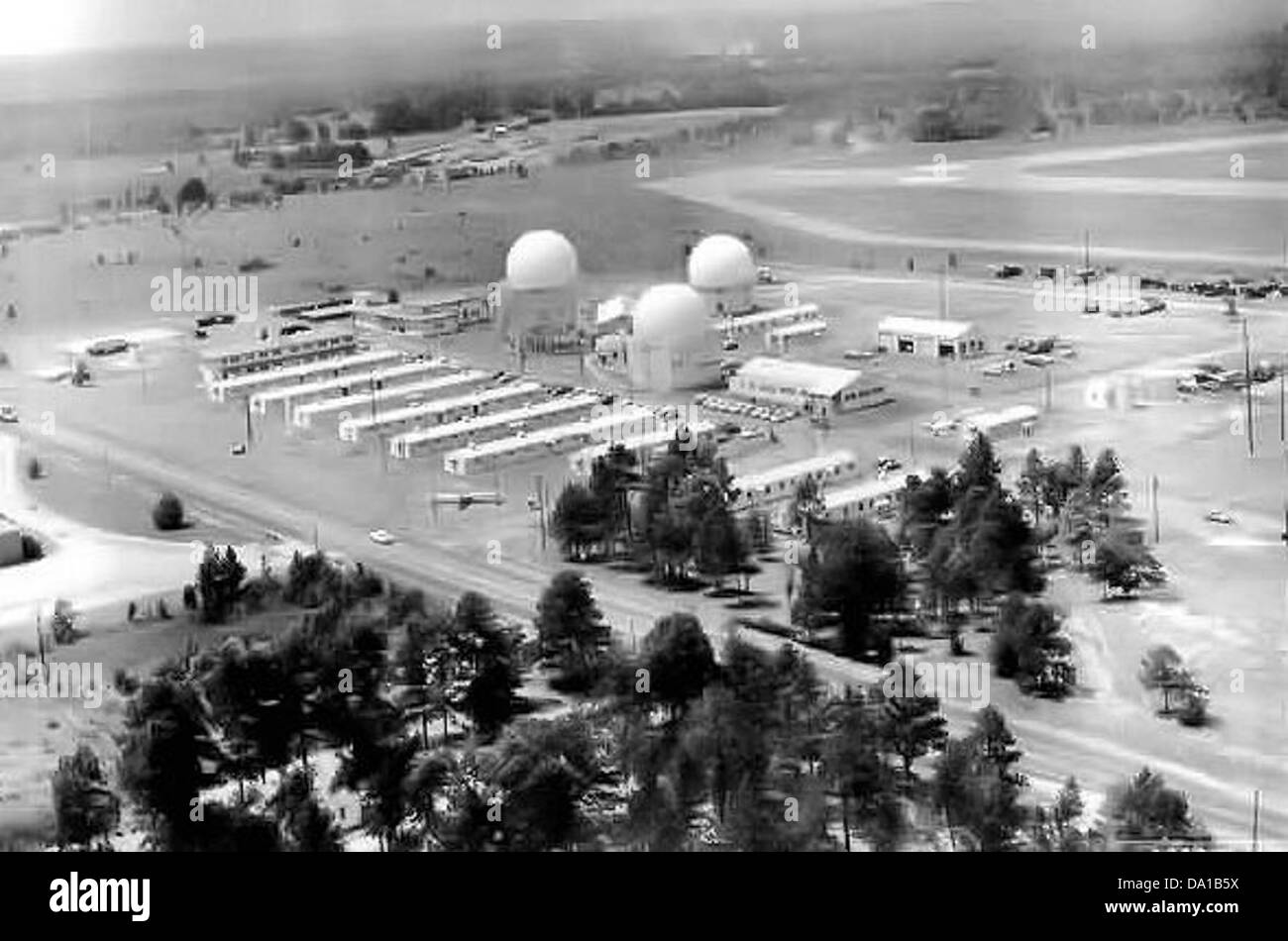 La Aiken Air Force Station in Carolina del Sud, fondata nel 1964, giocò un ruolo chiave nella difesa dell'era della Guerra fredda. I sistemi radar della stazione erano essenziali per monitorare il traffico aereo e l’attività militare. Foto Stock