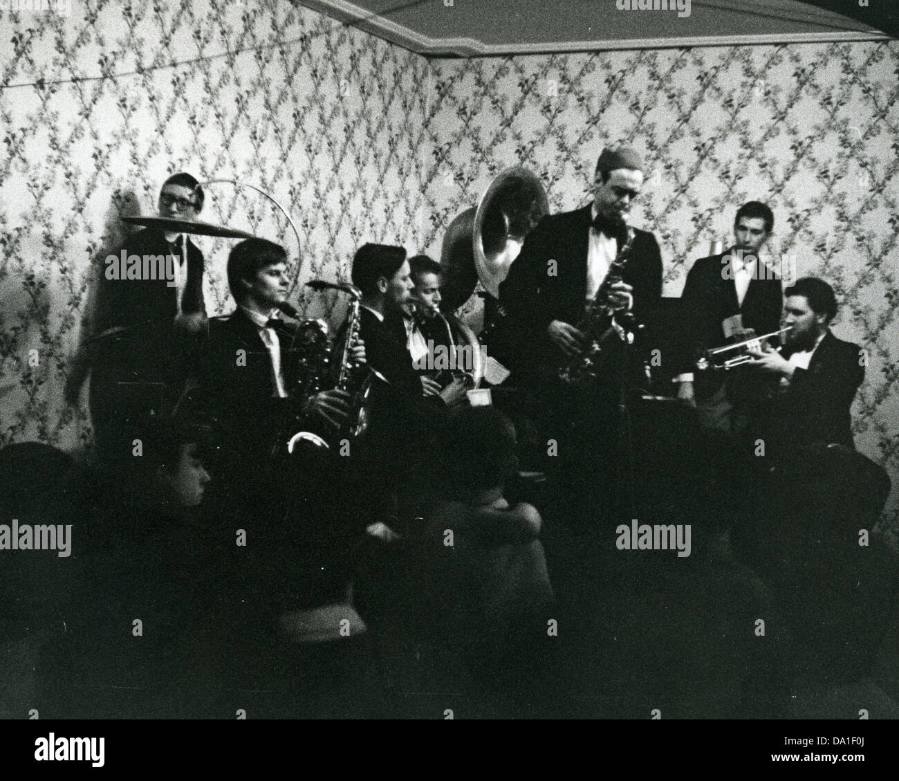 La temperanza sette UK jazz band circa 1956 con Paul McDowell secondo da destra Foto Stock