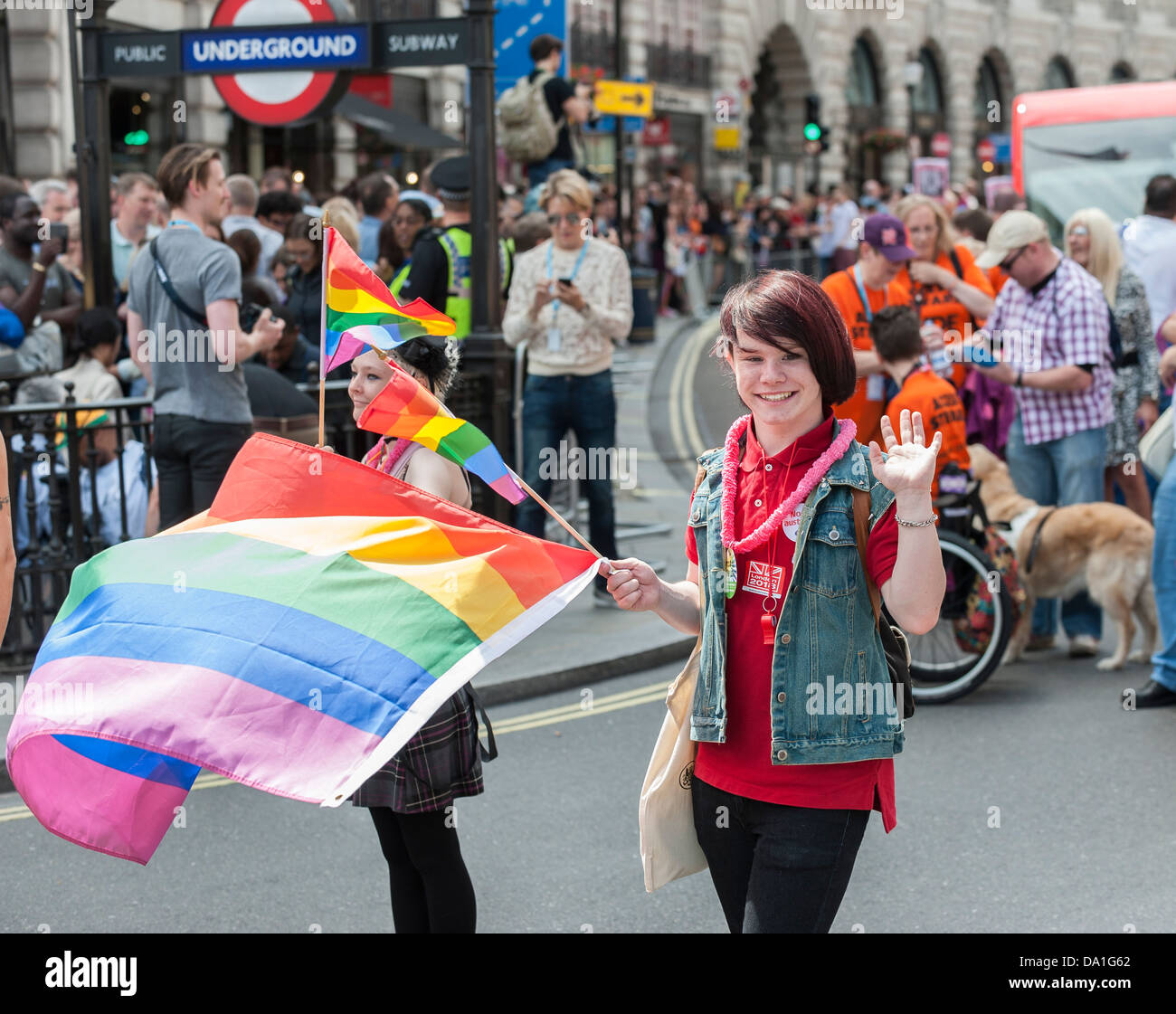 I partecipanti al London Pride Parade su Regent Street. Foto Stock