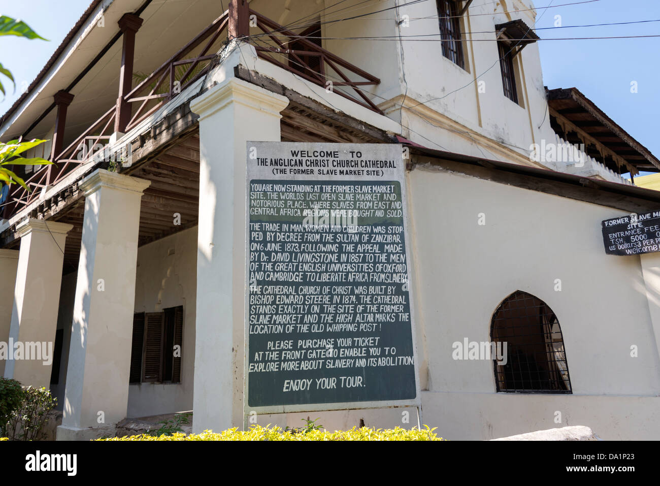 Cattedrale anglicana, sito dell'ex mercato di schiavi. Stone Town, Zanzibar, Repubblica Unita di Tanzania, Africa orientale. Foto Stock