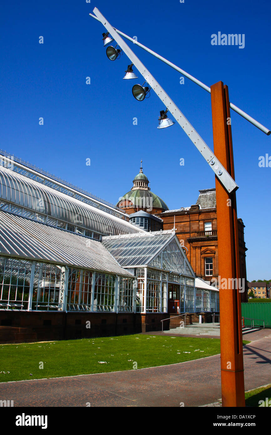 Palazzo del Popolo e Winter Gardens Glasgow Green Foto Stock