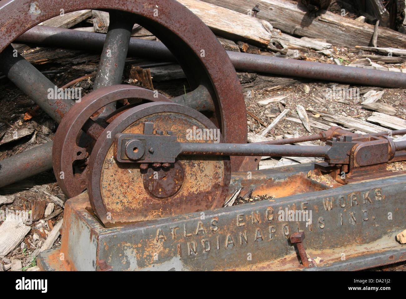 Abbandonate le attrezzature minerarie, il Parco Nazionale di Glacier, Montana, Stati Uniti d'America Foto Stock