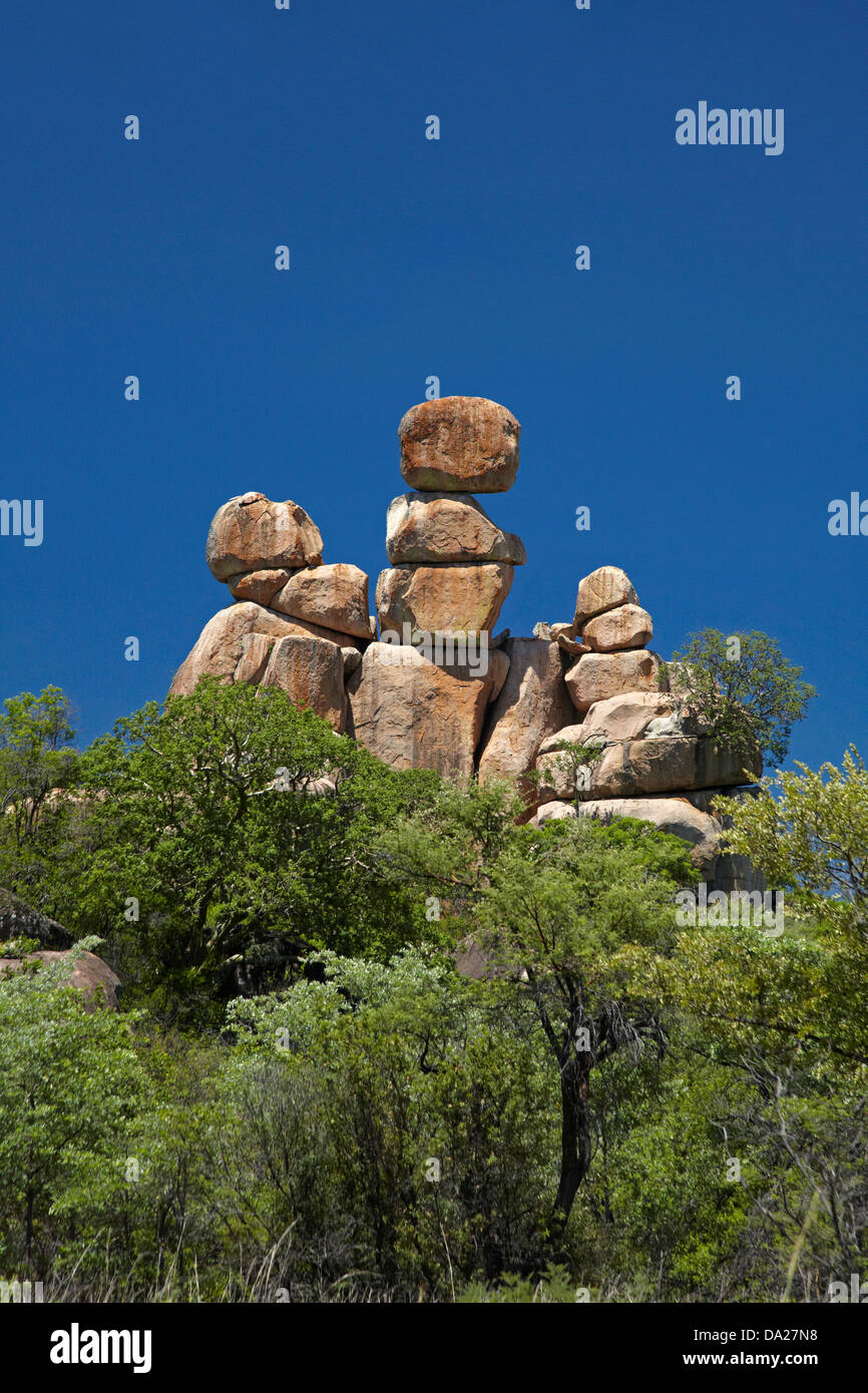 La madre e il Bambino formazione di roccia, Matobo National Park, Colline di Matobo sito patrimonio mondiale, nei pressi di Bulawayo, Zimbabwe Africa Foto Stock