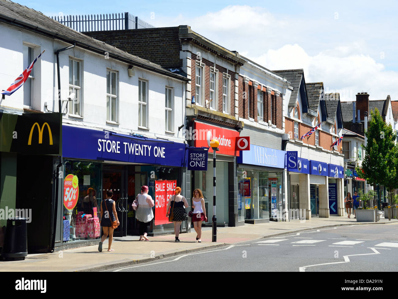 High Street, Walton-on-Thames, Surrey, England, Regno Unito Foto Stock