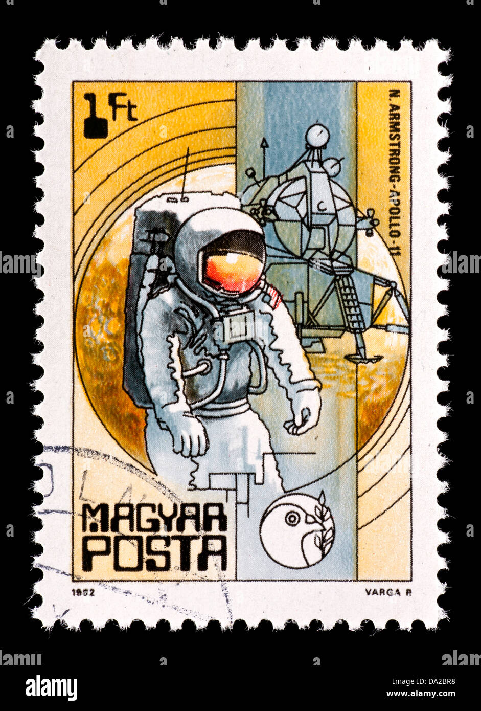 Francobollo da Ungheria raffiguranti Neal Armstrong e Apollo 11, 1969,  rilasciato per il 25 esimo anniversario dei viaggi spaziali Foto stock -  Alamy