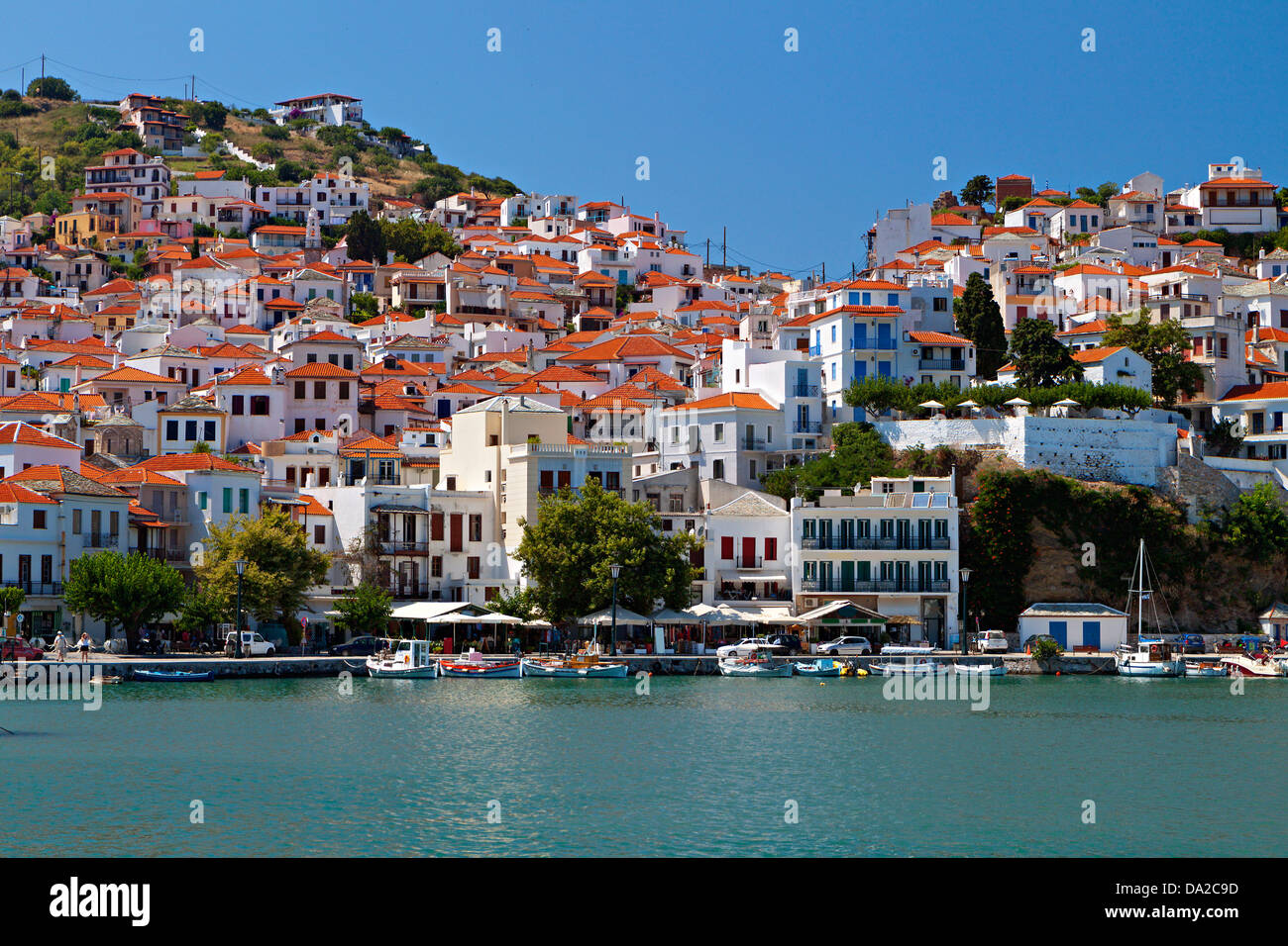 Skopelos island in Grecia. Vista del porto vecchio. Foto Stock