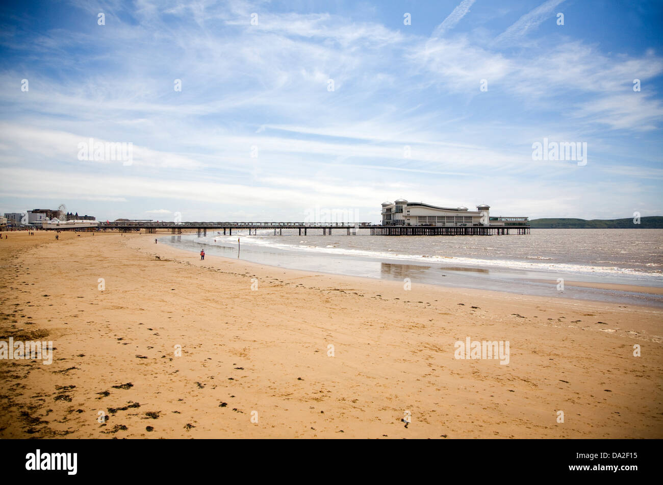 Spiaggia di sabbia e pier Weston Super Mare, Somerset, Inghilterra Foto Stock