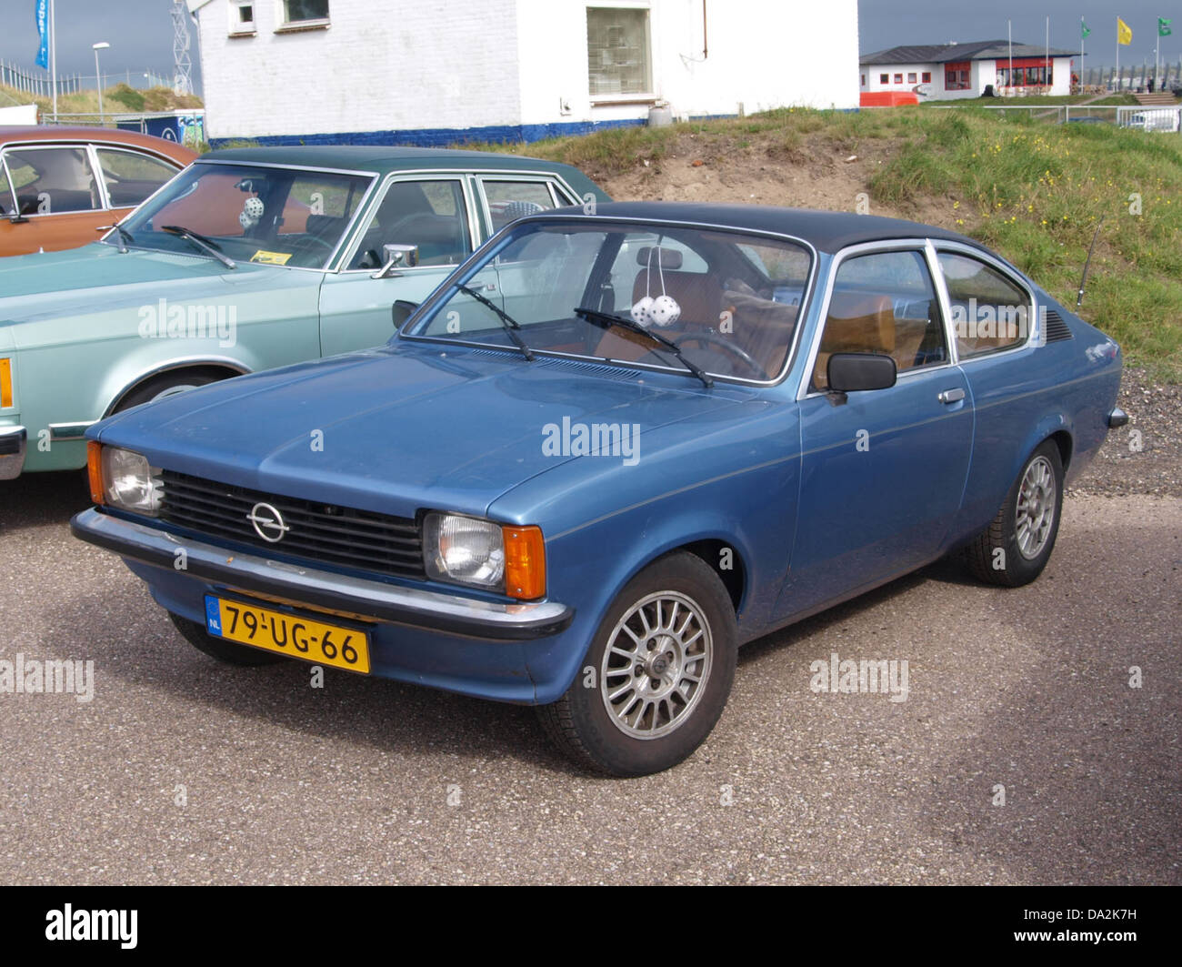 La Opel Kadett Coupe del 1978, esposta al Nationaal Oldtimer Festival del 2010 a Zandvoort, mostra il design classico e l'ingegneria di questa popolare auto compatta tedesca della fine degli anni '1970 Foto Stock