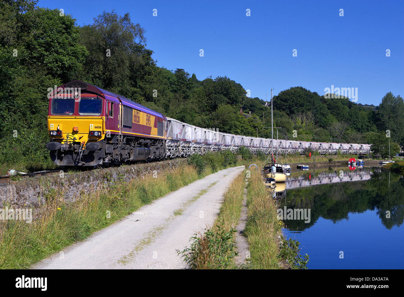 66156 capi 6G06 08:38 Goodbarrow - Fowey caricato china clay CDA's lungo il ramo fowet a Lostwithiel il 24/07/12. Foto Stock