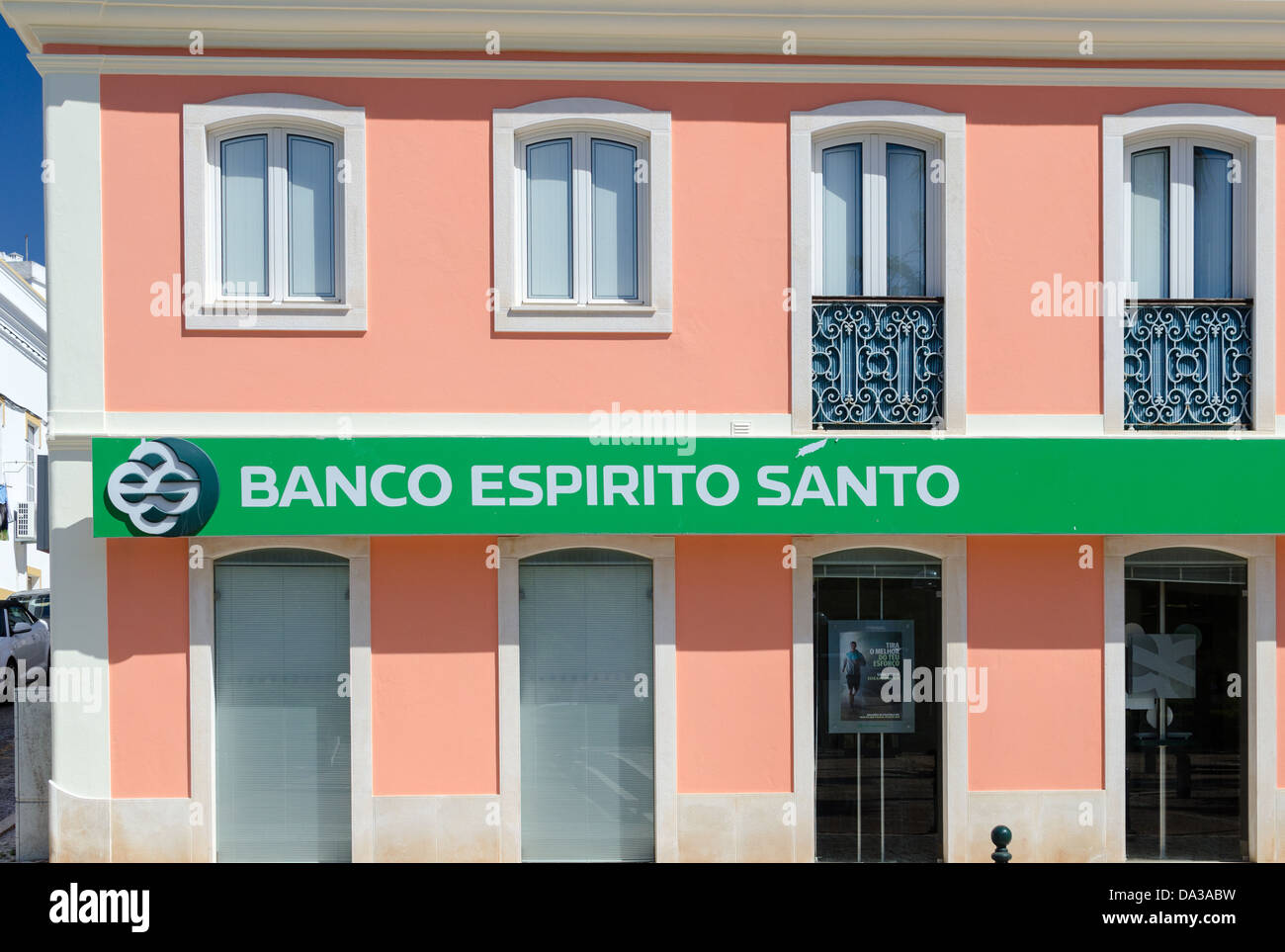 Ramo di Banco Espirito Santo nella storica città portoghese di Silves Foto Stock
