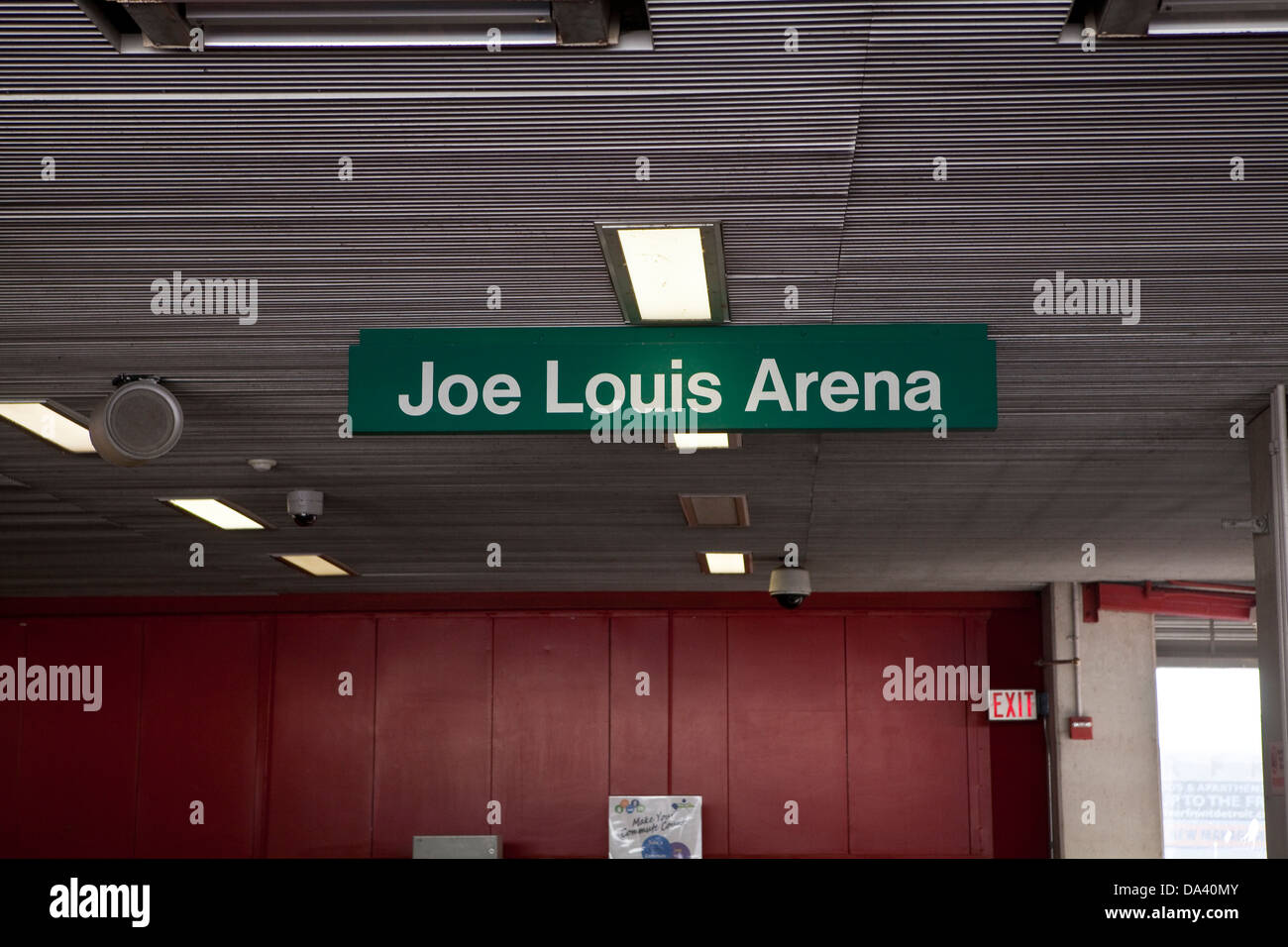 People Mover Joe Louis Arena stazione è visto in Detroit (MI), sabato 8 giugno 2013. Foto Stock