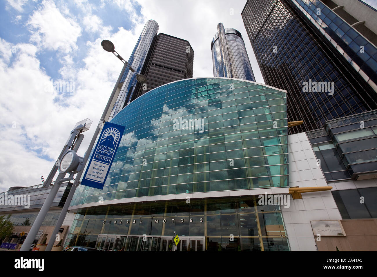 General Motors la sede aziendale è visto a Detroit nel centro del Rinascimento Foto Stock