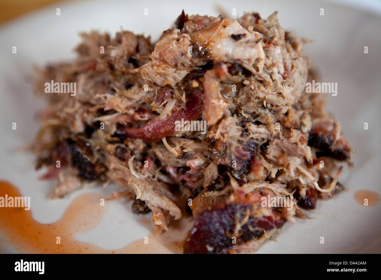 Tirato un piatto di carne di maiale è visto a rallenta Bar-B-Q in Detroit (MI) Foto Stock