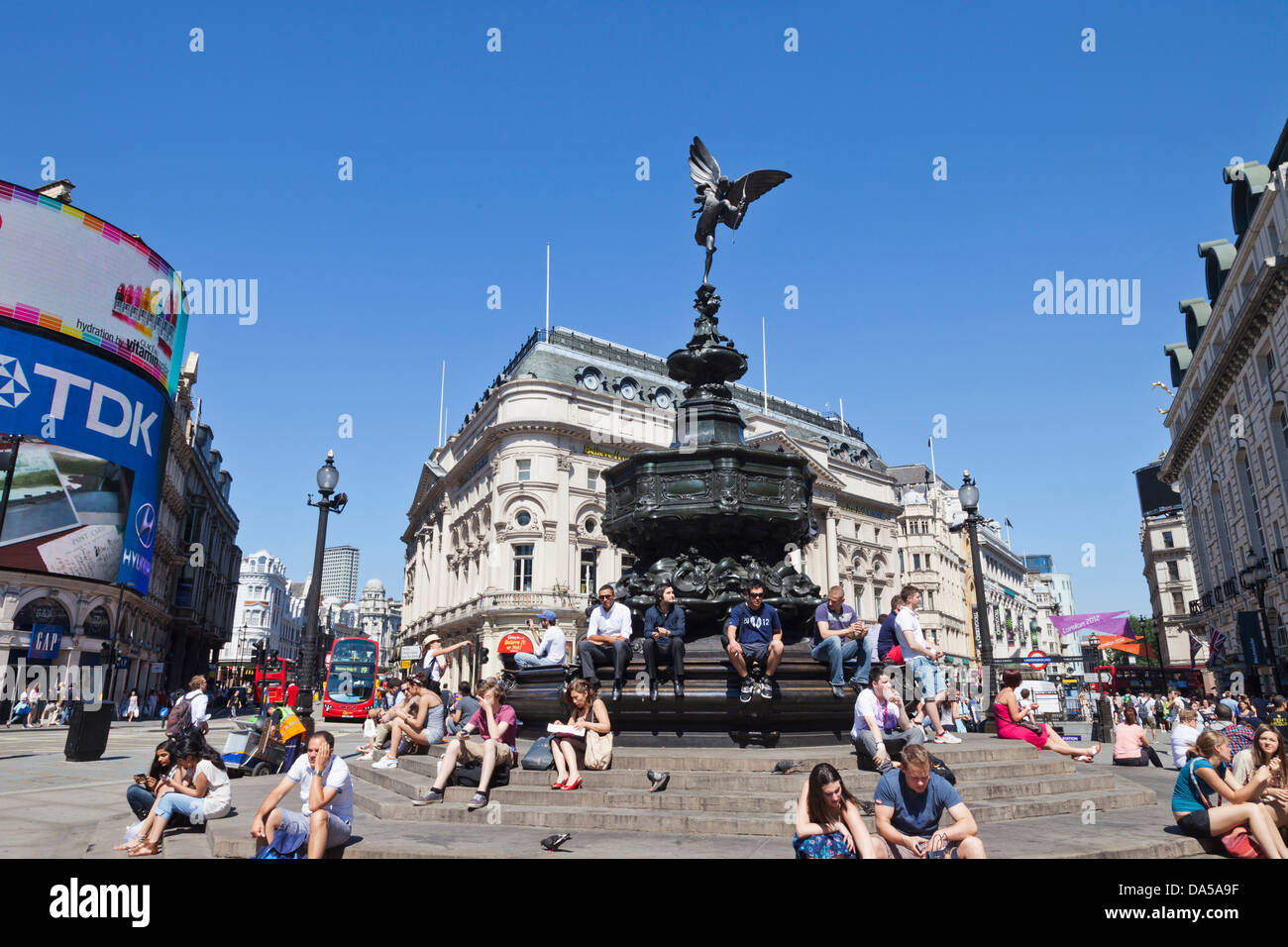 Inghilterra, Londra, Piccadilly, Piccadilly Circus, Statua di Eros Foto Stock