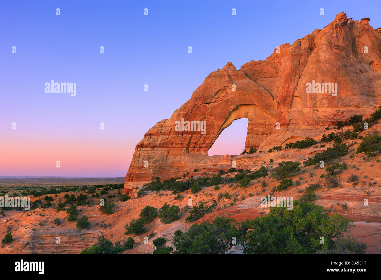 La White Mesa Arch, nella parte nord orientale della Arizona, Stati Uniti d'America Foto Stock