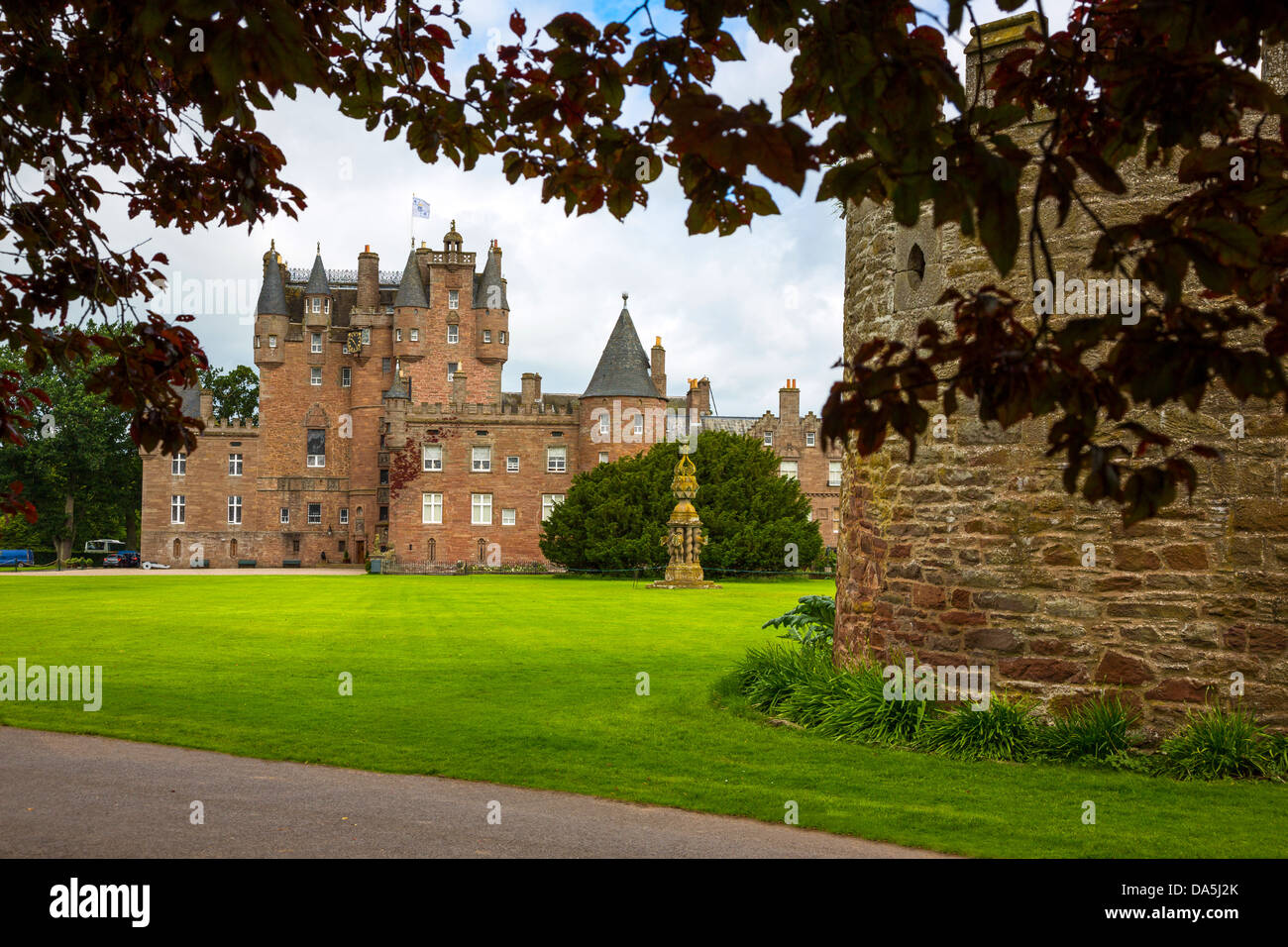 Europa Gran Bretagna, Scozia, area di Fife, Angus, il Glamis Castle, casa d'infanzia della Regina Elisabetta. Foto Stock