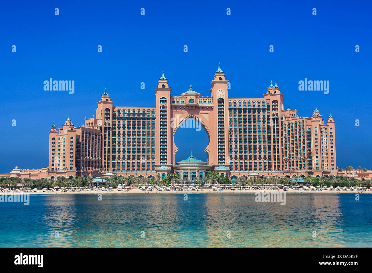 Emirati Arabi Uniti, Emirati arabi uniti, Dubai, Città Jumeirah Palm Jumeirah, Atlantis, edificio, arco, Atlantis, spiaggia, famosa, hotel, Palm, Foto Stock