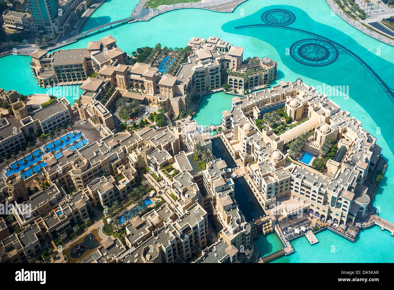 Emirati Arabi Uniti, Emirati arabi uniti, Dubai, Città, Burj Khalifa, Lago, Palace Hotel, antenna, architettura, centro, contrasto, downtown, futu Foto Stock