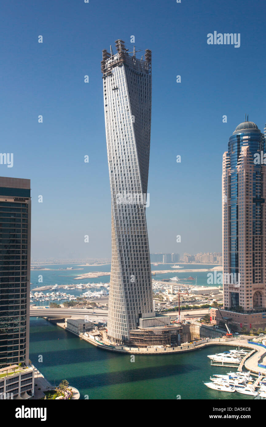Emirati Arabi Uniti, Emirati arabi uniti, Dubai, Città Marina di Dubai, Infinity, edificio, architettura, barche, barche, edifici, costruzione, fu Foto Stock