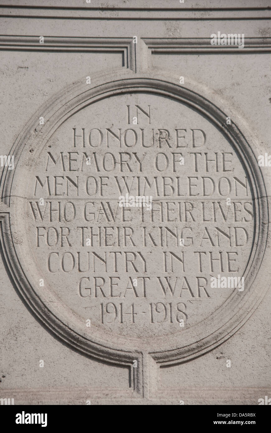 Un monumento in onore di memoria gli uomini di Wimbledon, che hanno dato la loro vita per il loro re e il paese nella grande guerra 1914 -1918 Foto Stock