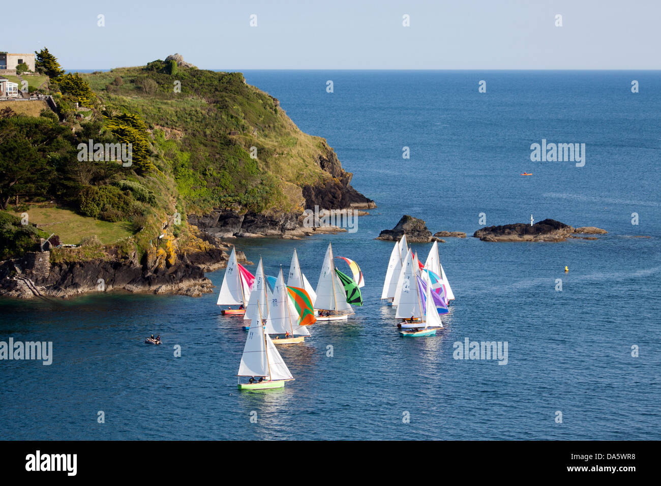 Una flottiglia di yacht a vela di estuario Fowey in Cornovaglia Foto Stock