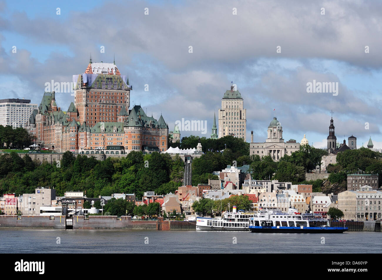 Visualizzare, Quebec, Città sul fiume San Lorenzo, fiume, Québec, Canada, Frontenac, hotel Foto Stock