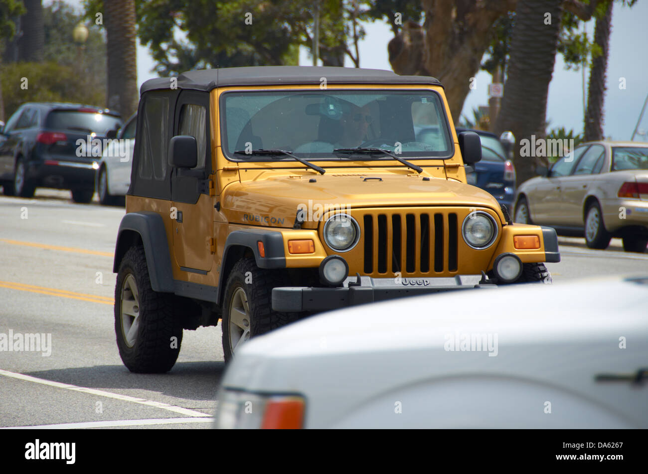 Jeep auto sulla strada a Santa Monica Stati Uniti d'America. Foto Stock