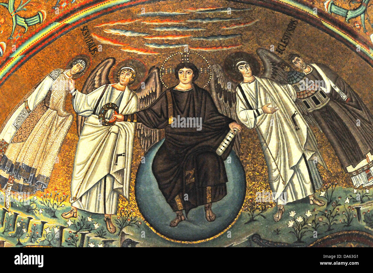 Capolavoro di mosaico dell'Abside dell'UNESCO di cui basilica di Sta vitalis, Ravenna, Italia. Mostra Cristo giovane e enthron Foto Stock