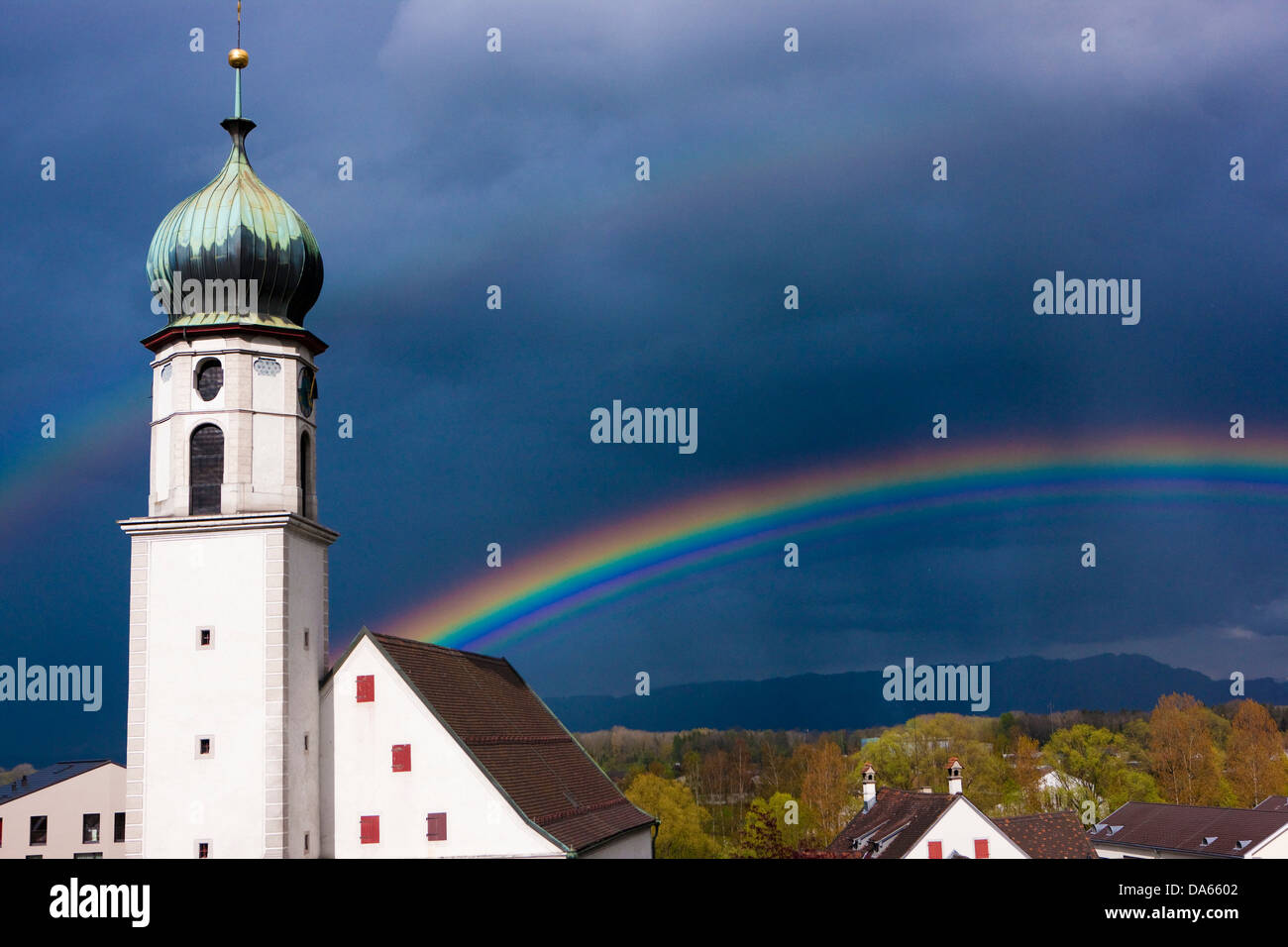 Protestante. riformati, chiesa, Rheineck, rainbow, Canton, SG, San Gallo, meteo, nuvole, cloud, Svizzera, Europa Foto Stock