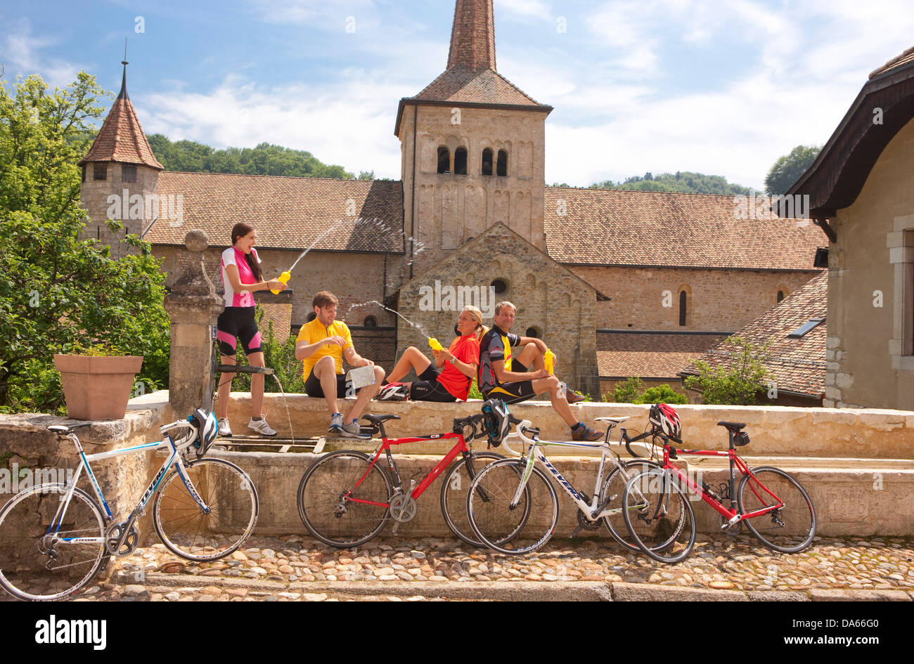 Tour in bicicletta, corse in bicicletta, Romainmotier, bicicletta, biciclette, moto, in sella ad una bicicletta, turismo, vacanze, Canton, VD, Vaud, Chur Foto Stock